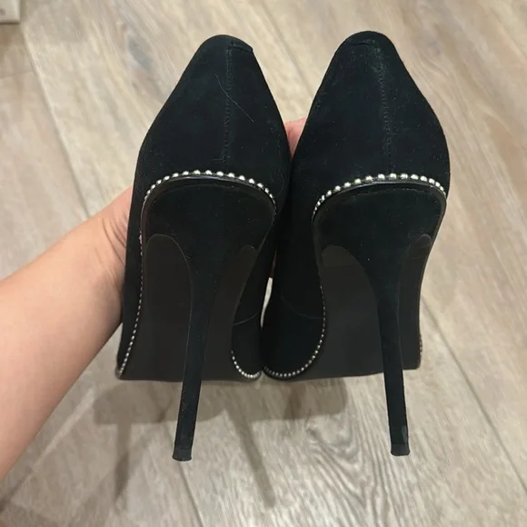 Steve Madden Black Suede heels - Picture 5 of 8